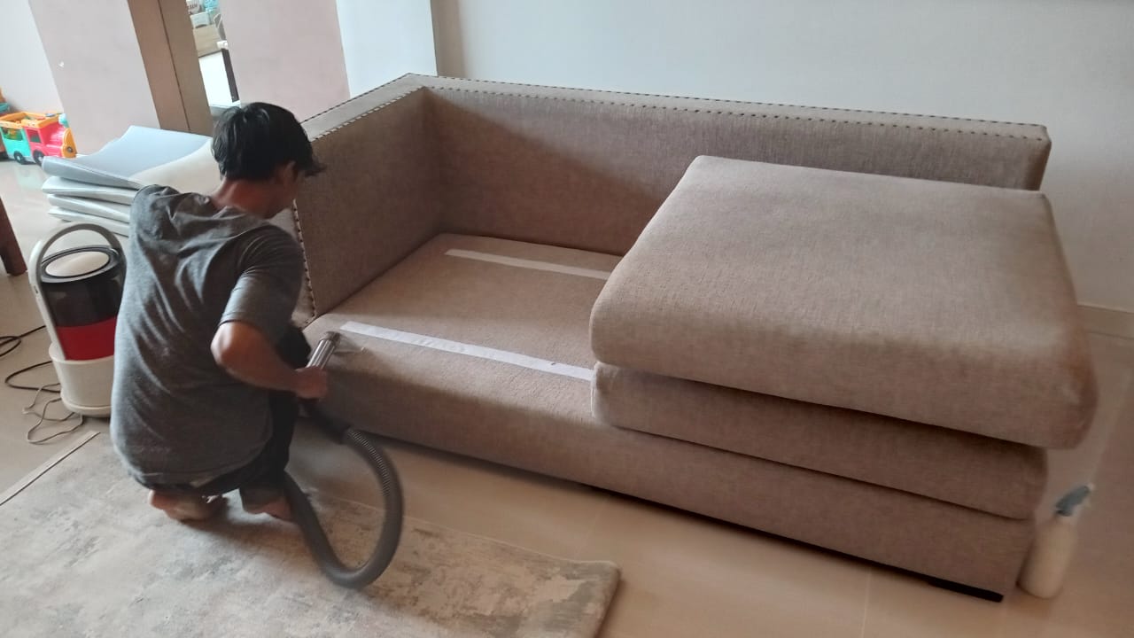 12 Rekomendasi Jasa Cuci Sofa Jabodetabek dengan Harga Terjangkau
