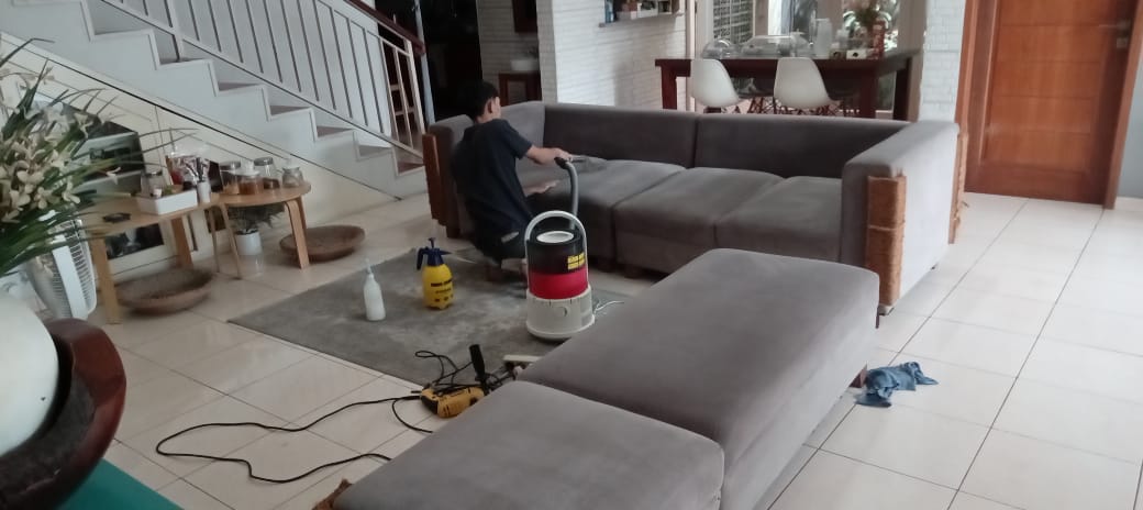 Jasa Cuci Sofa Jakarta Barat